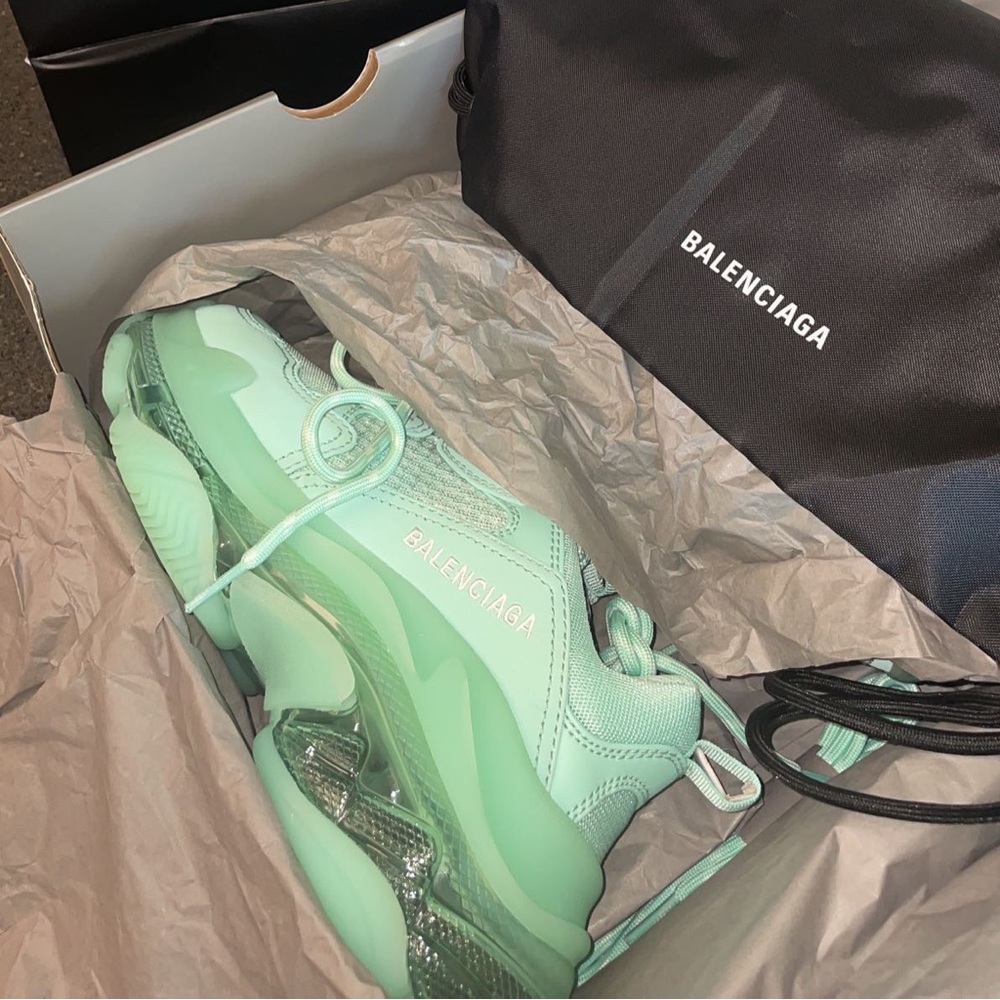 Size 35 Balenciaga’s